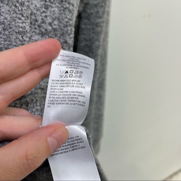 Lucky Brand Soft V-Neck Sweater - Picture 5 of 8